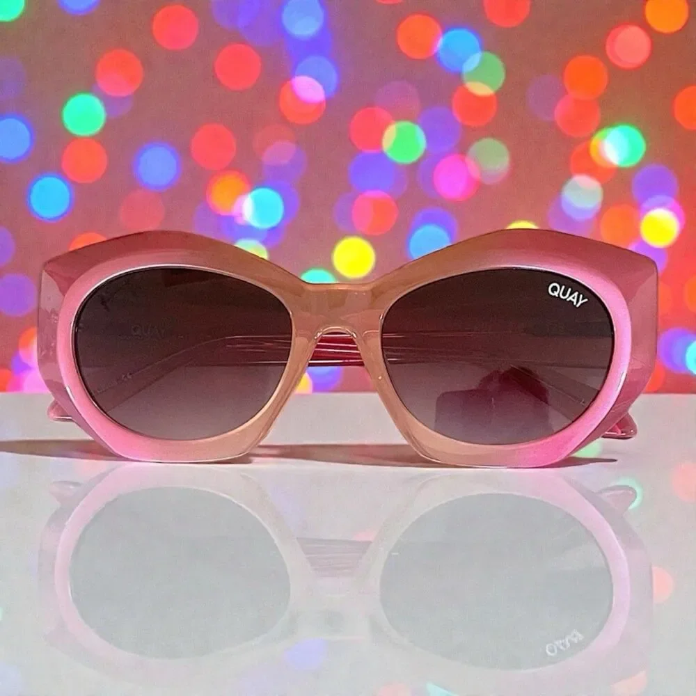 Quay Real Me Sunglasses Geometric Pink Ombre Frame Brown Lens NWT And Case